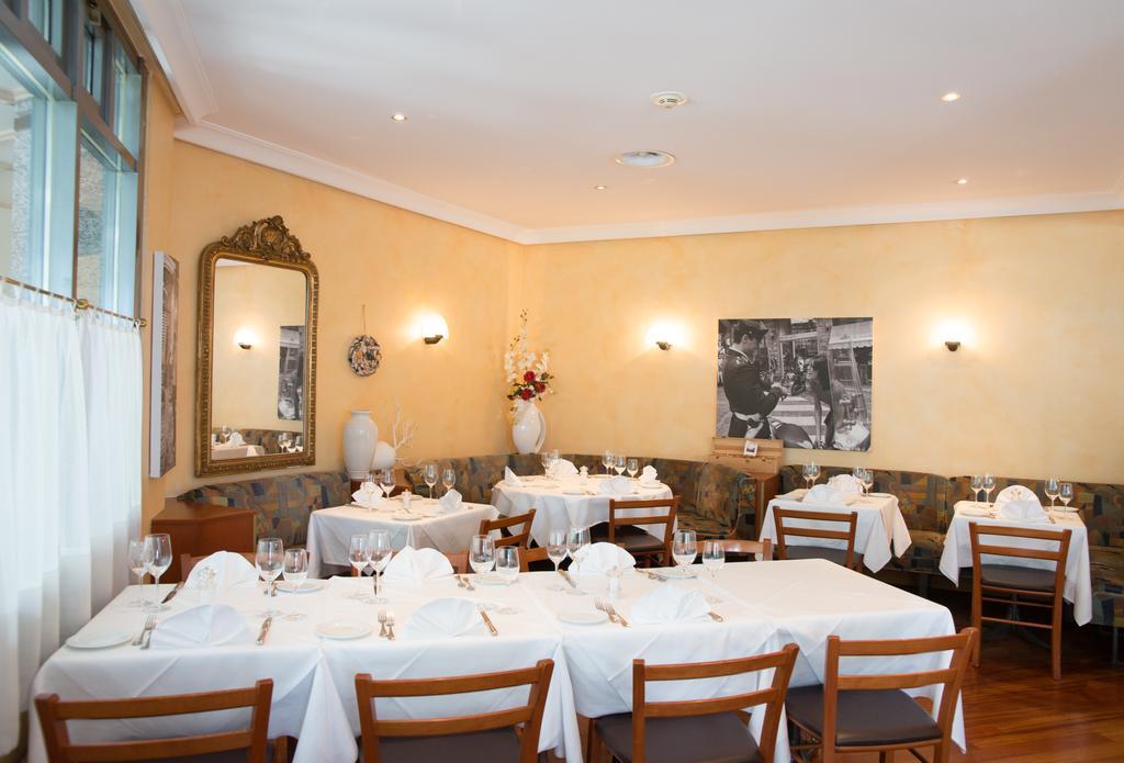 Hotel Fly Away Kloten Bagian luar foto