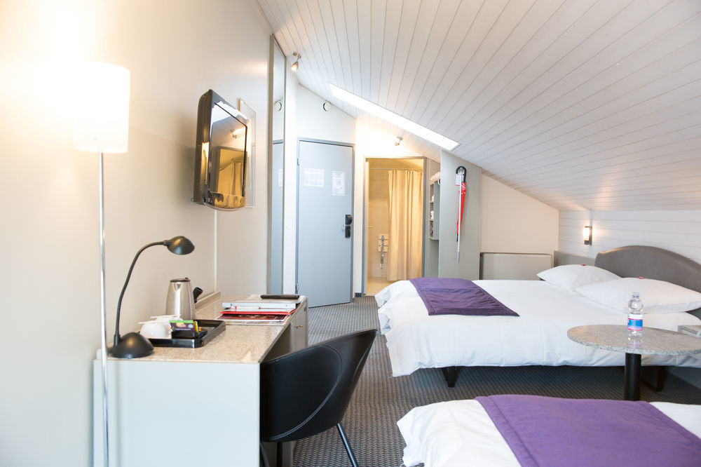 Hotel Fly Away Kloten Bagian luar foto