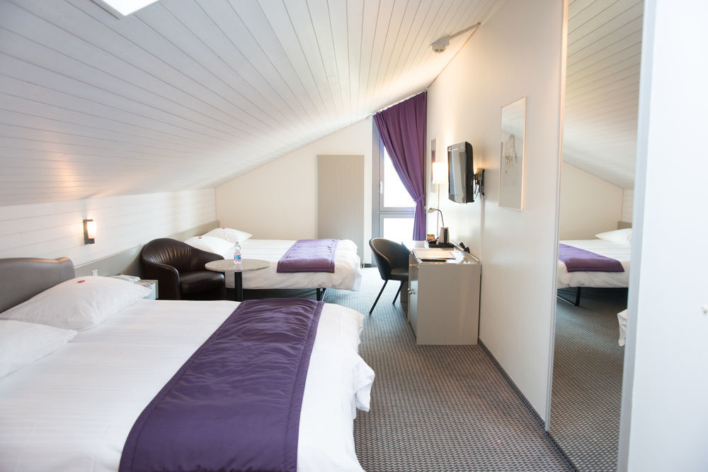 Hotel Fly Away Kloten Bagian luar foto